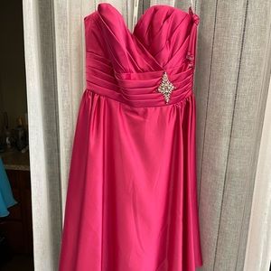 Fuchsia Pink strapless Formal Dress by Jordon size 10 New w tags